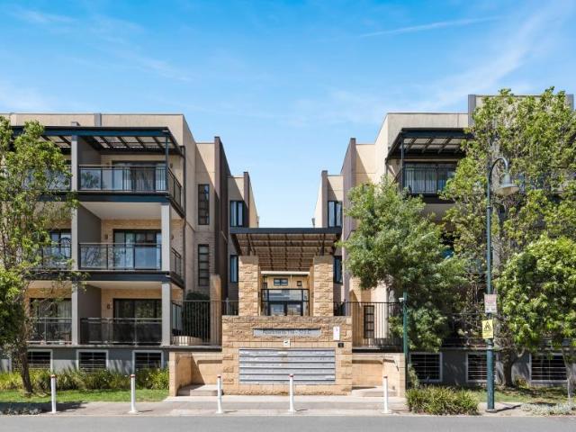 Apartment for sale in Glen Huntly, Melbourne