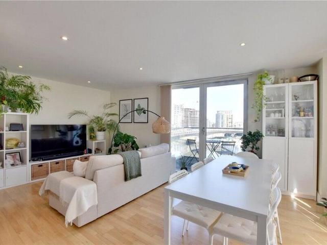 Apartment for sale in Greenwich Town Centre, Greater London