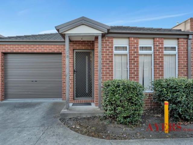 Apartment for sale in Camerons Creek, Victoria