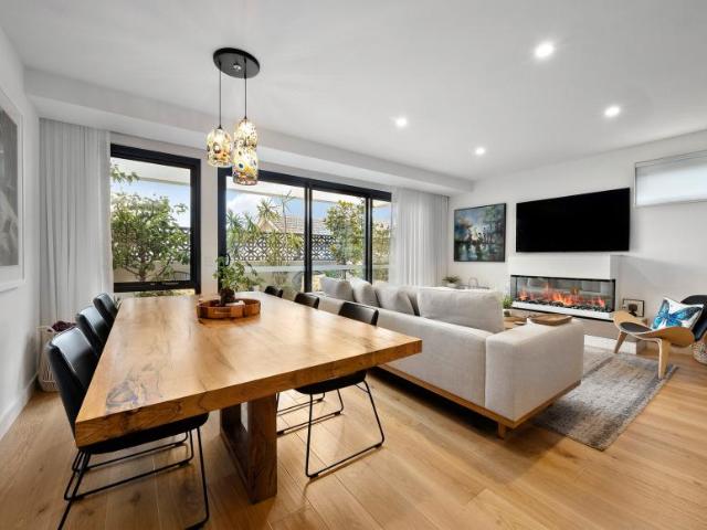 Apartment for sale in Hampton, Melbourne