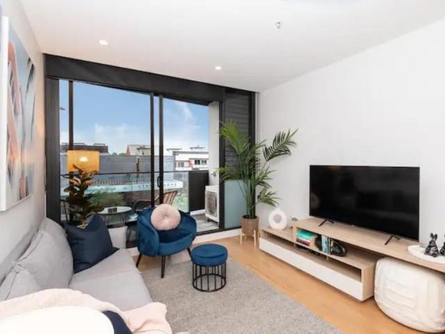 Apartment for sale in Hampton, Melbourne