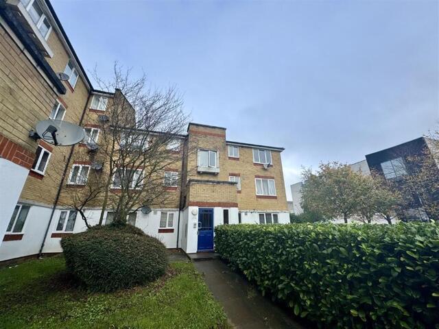 Apartment for sale in The High, Harlow