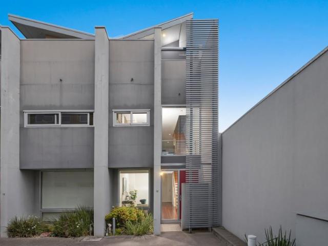 Apartment for sale in Hawthorn East, Melbourne