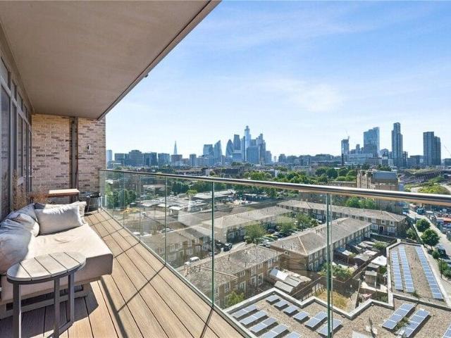 Apartment for sale in Cat Hill, England