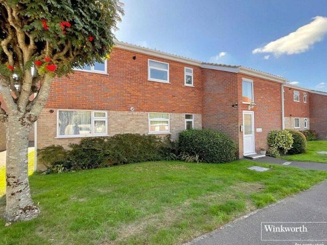 Apartment for sale in Walkford, Highcliffe-on-Sea