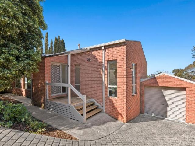 Apartment for sale in Highton, Geelong