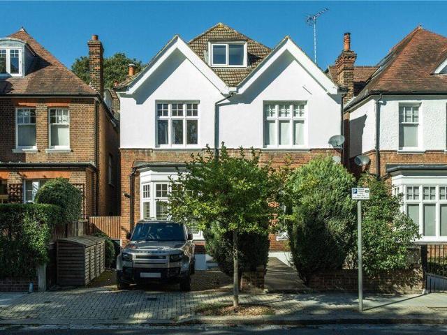 Apartment for sale in Cat Hill, England