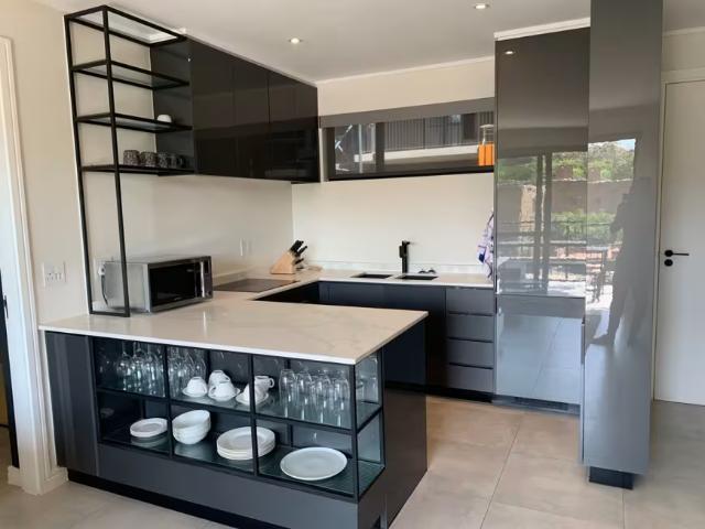 Apartment for sale in Hyde Park, Rosebank