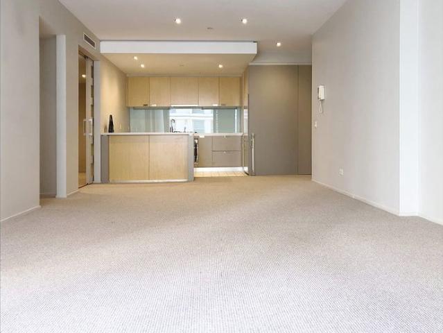 Apartment for rent in Lower North Shore, Sydney