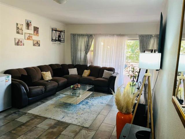 Apartment for sale in Oranjeville, Free State