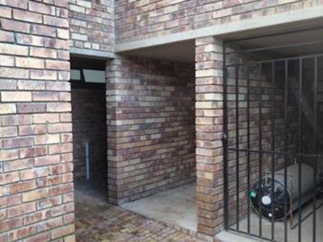 Apartment for rent in Jansenpark, City of Ekurhuleni Metropolitan Municipality