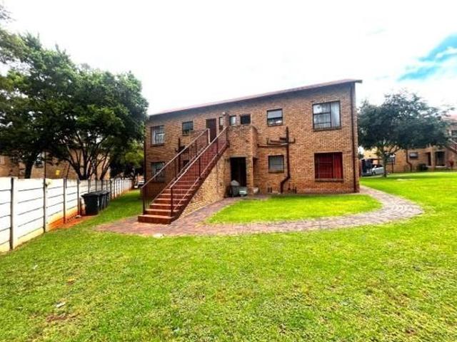 Apartment for rent in Nooitgedacht, Gauteng