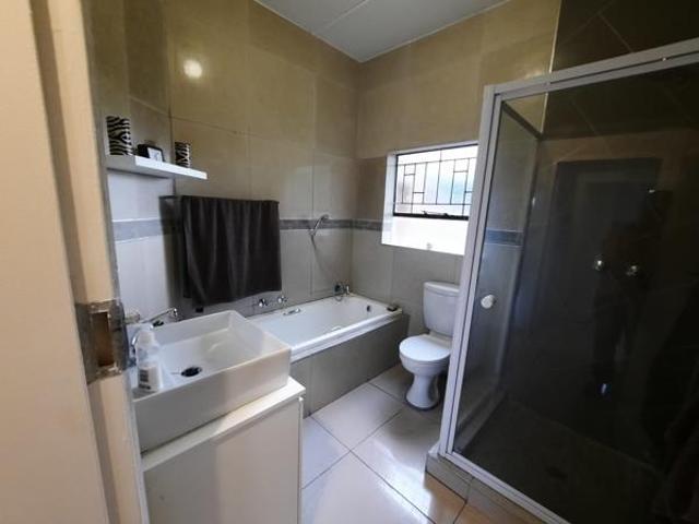 Apartment for rent in West Rand Garden estates, Westonaria Local Municipality