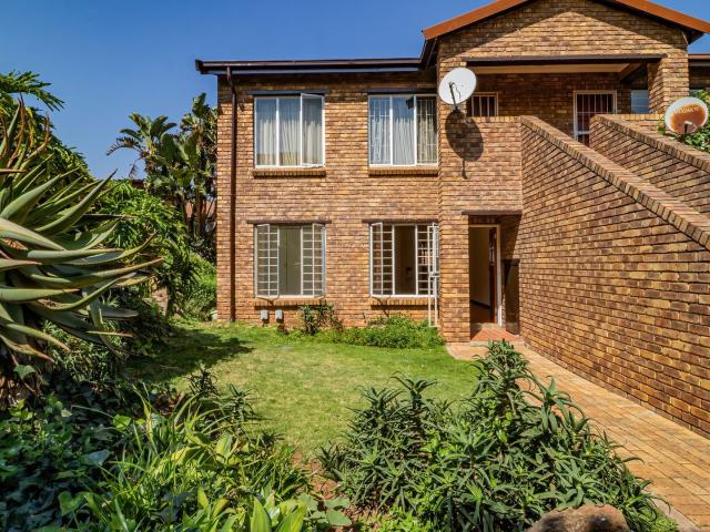 Apartment for sale in Roodepoort, City of Johannesburg Metropolitan Municipality