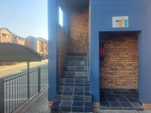 Apartment for sale in Vosloorus, Gauteng