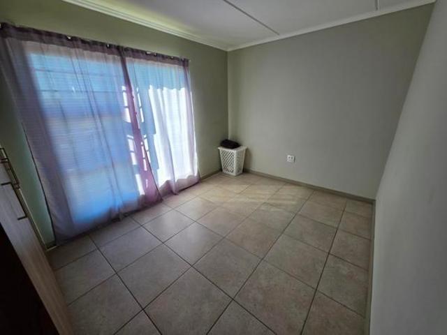 Apartment for rent in Waterkloof, Gauteng