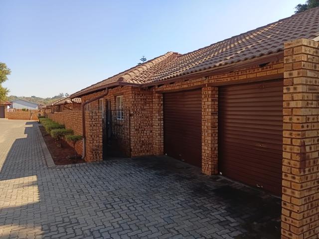 Apartment for rent in Akasia, Gauteng
