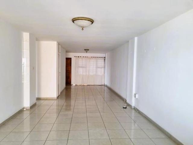 Apartment for rent in Seaview, Kwazulu-natal