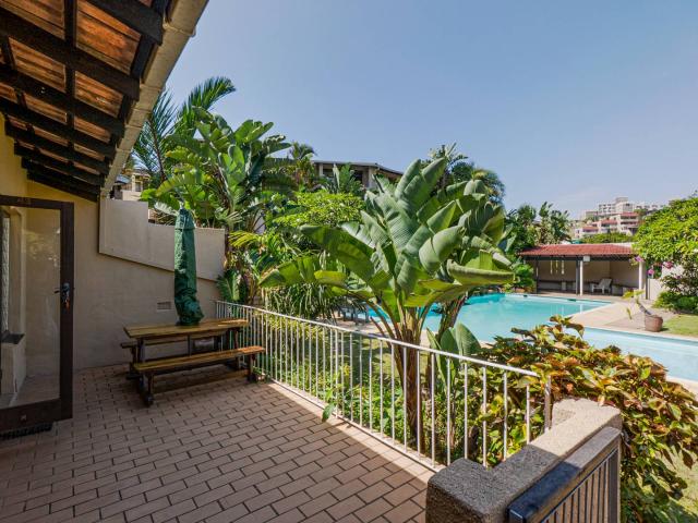 Apartment for sale in Amanzimtoti, Kwazulu-natal