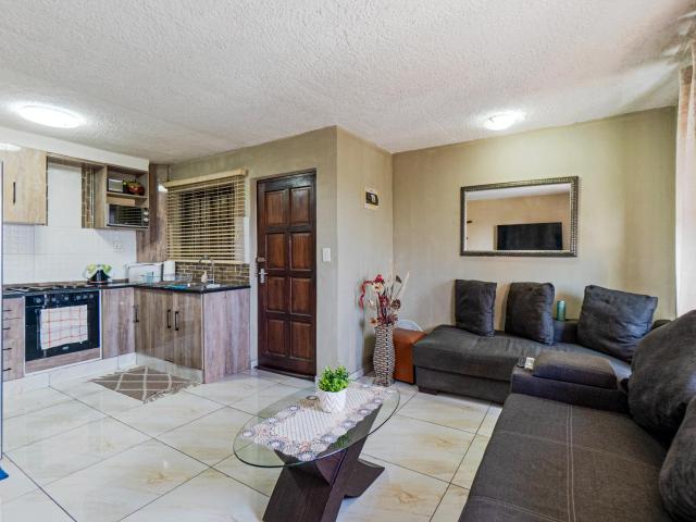 Apartment for sale in Amanzimtoti, Kwazulu-natal