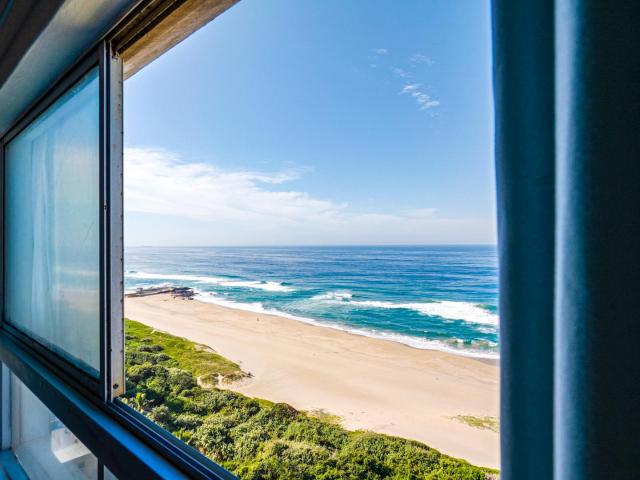 Apartment for sale in Amanzimtoti, Kwazulu-natal