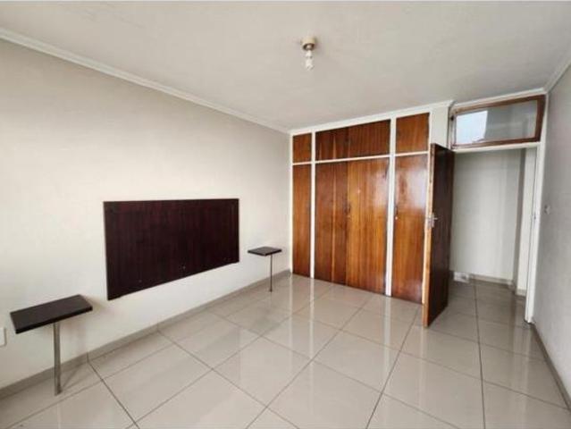 Apartment for rent in Seaview, Kwazulu-natal