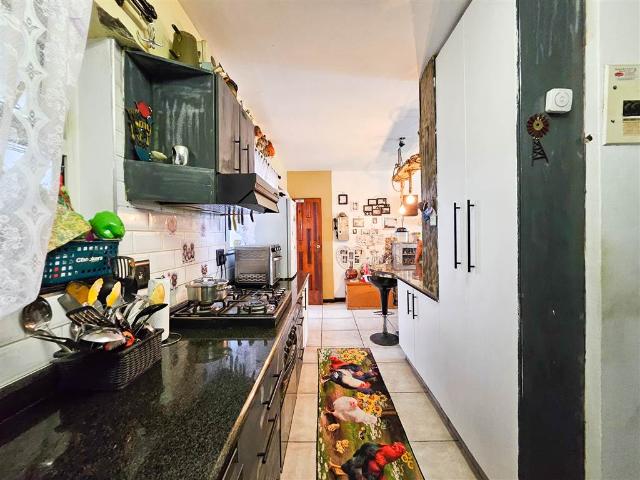 Apartment for sale in Seaview, Kwazulu-natal