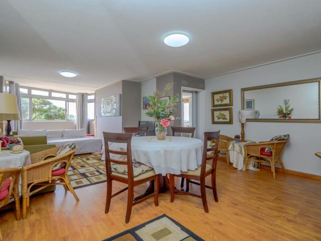Apartment for sale in Amanzimtoti, KwaMakhutha