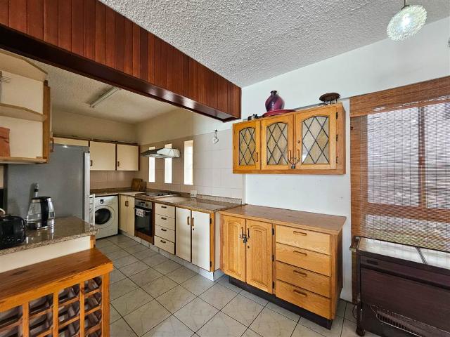 Apartment for sale in Seaview, Kwazulu-natal