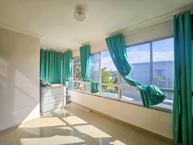 Apartment for rent in Seaview, Kwazulu-natal