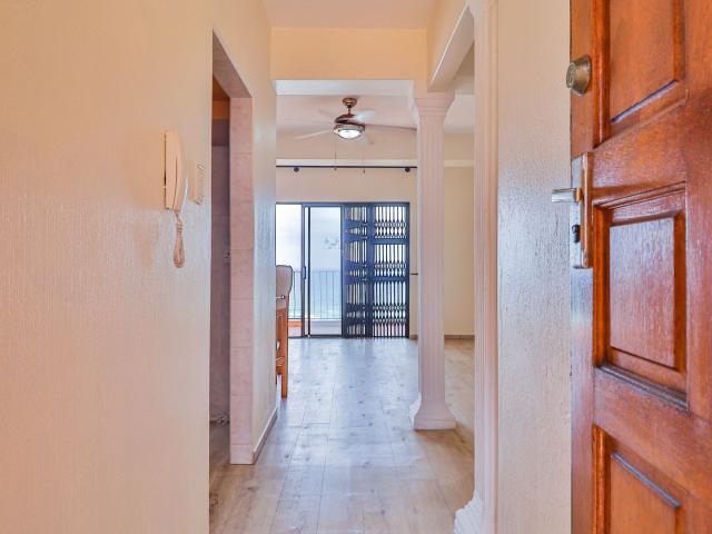 Apartment for sale in Amanzimtoti, Kwazulu-natal