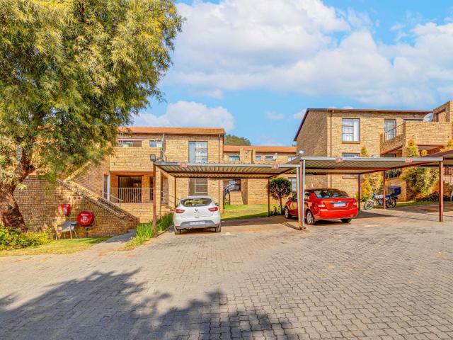 Apartment for sale in Nooitgedacht, Gauteng