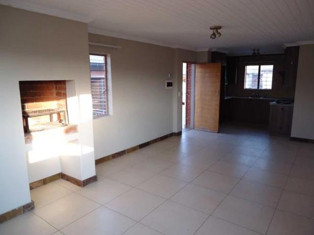 Apartment for rent in Waterkloof, Gauteng