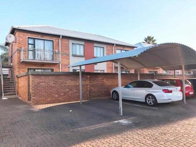 Apartment for rent in Waterkloof, Gauteng