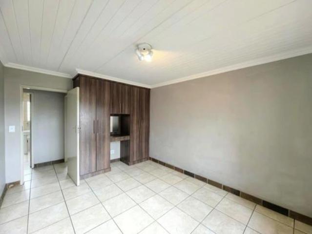 Apartment for rent in Waterkloof, Gauteng