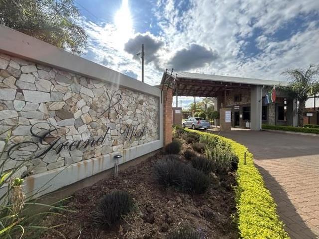 Apartment for rent in Waterkloof, Gauteng