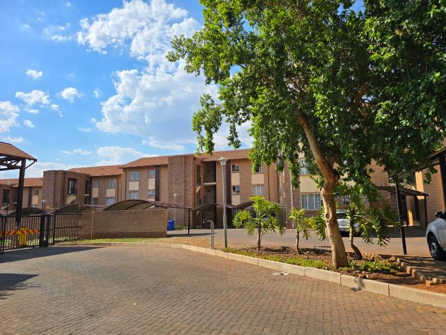 Apartment for sale in Waterkloof, Gauteng