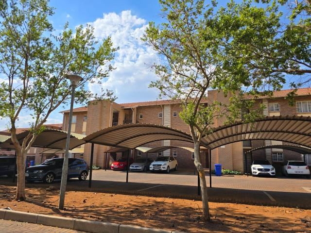 Apartment for sale in Waterkloof, Gauteng