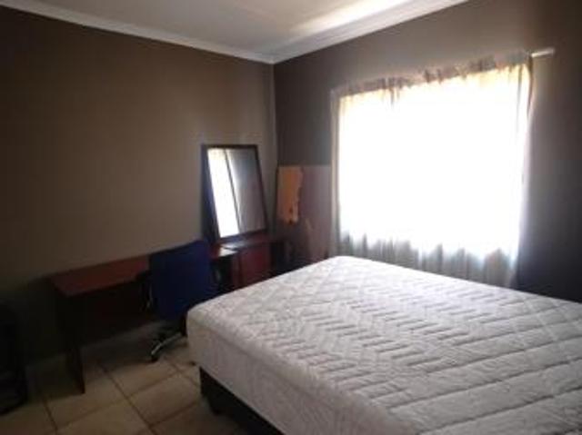 Apartment for rent in Waterkloof, Gauteng