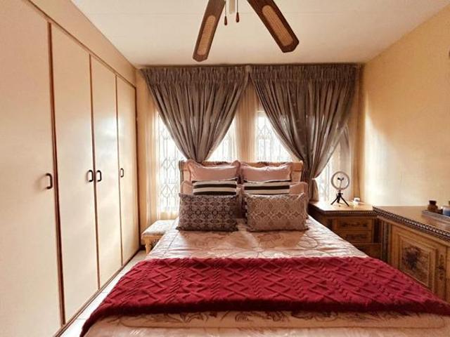Apartment for sale in UMhlathuze Municipality, Kwazulu-natal