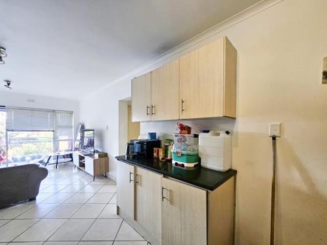 Apartment for rent in Seaview, Kwazulu-natal