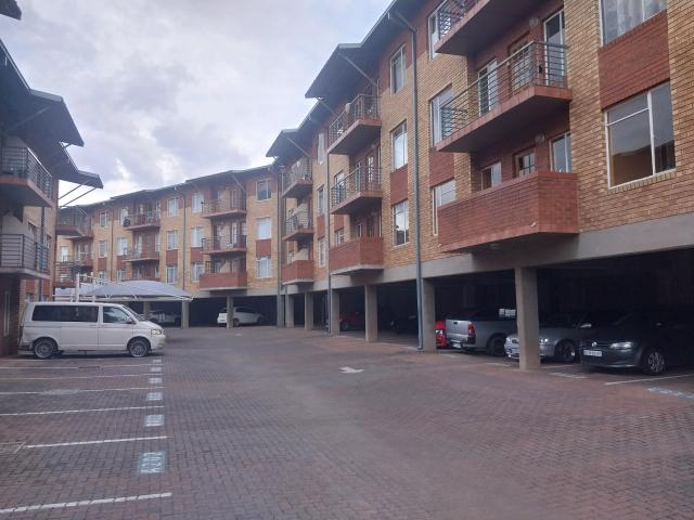 Apartment for sale in Vosloorus, Gauteng