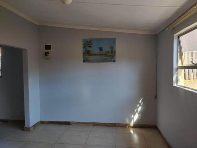 Apartment for sale in Seaview, Kwazulu-natal