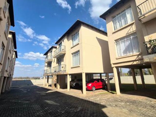 Apartment for sale in Dr Kenneth Kaunda, North West