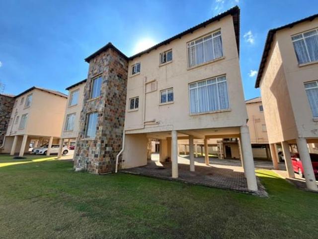 Apartment for sale in Dr Kenneth Kaunda, North West