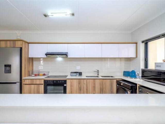 Apartment for sale in Princess Grant, Kwazulu-natal