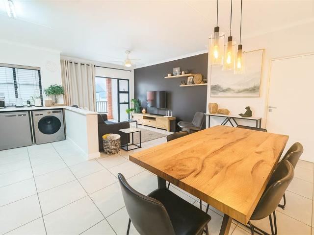 Apartment for sale in Princess Grant, Kwazulu-natal