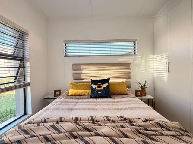 Apartment for sale in Princess Grant, Kwazulu-natal