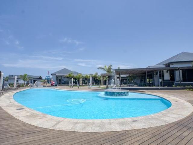 Apartment for sale in Princess Grant, Kwazulu-natal