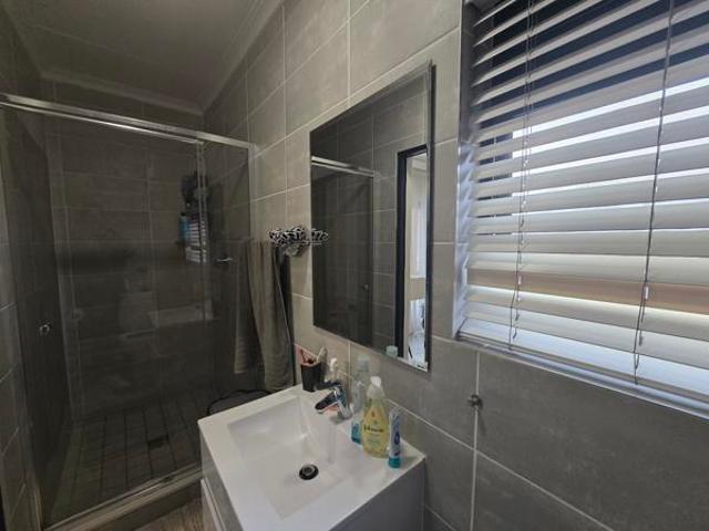Apartment for rent in Princess Grant, Kwazulu-natal